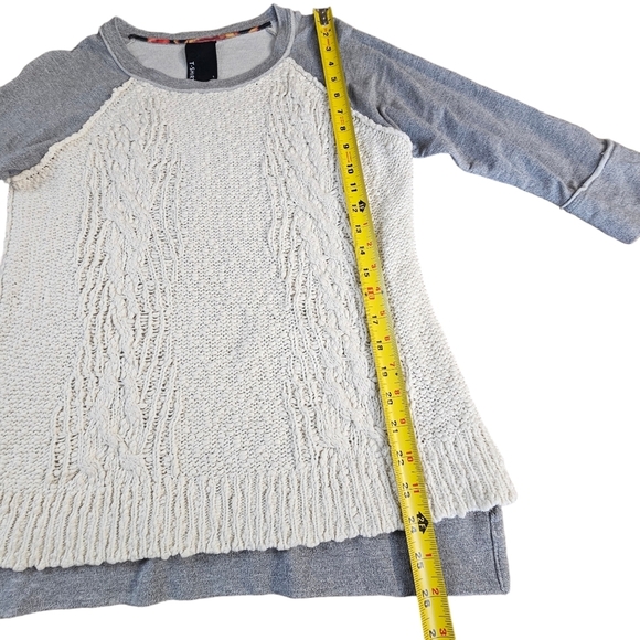 Anthropologie's Dolan Parknit Contrast Gray Jersey & Ivory Chunky Cable Knit Tee - Picture 9 of 11